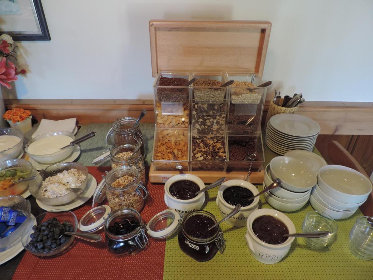 Burgschroffen Guest house *