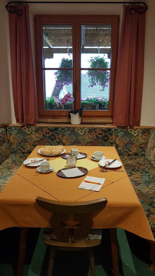 Guest house Burgschroffen