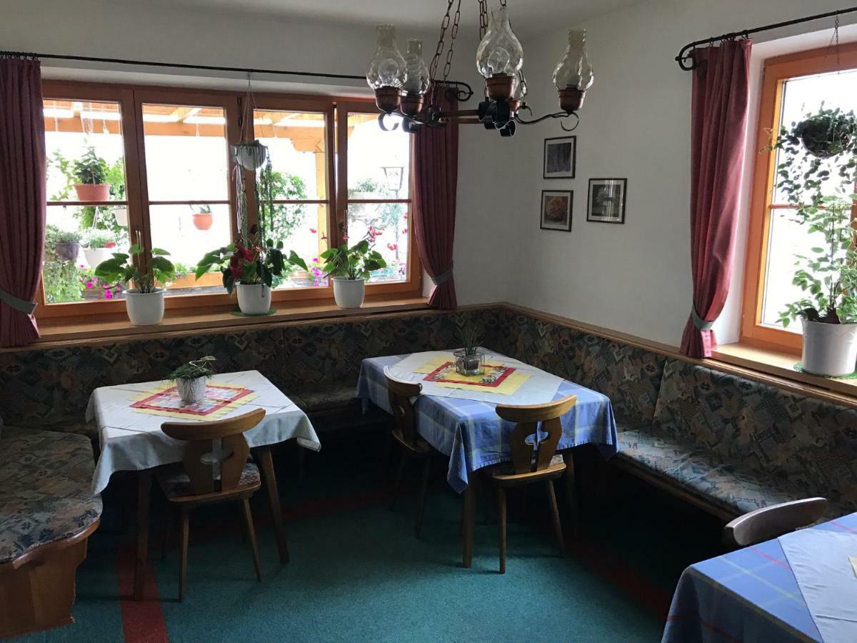 Guest house Burgschroffen